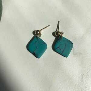 Elegant Turquoise Drop Earrings